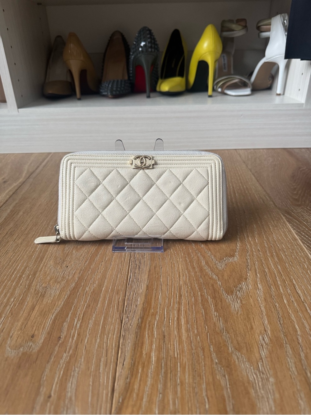 CHANEL Cream Quilted Zip Wallet with Gold CC